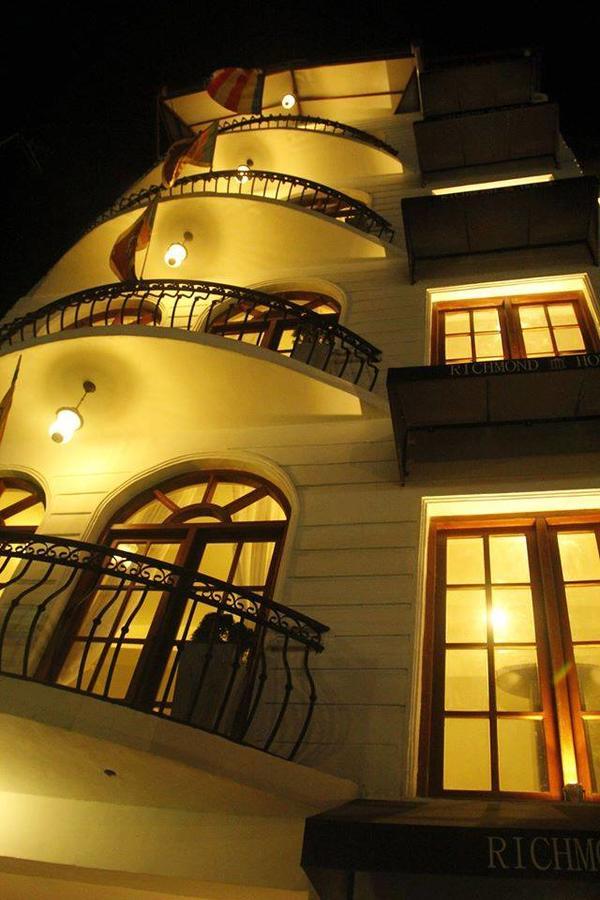 Hotel Richmond House Colombo à Nugegoda Extérieur photo